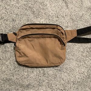 Baggu taupe fanny pack